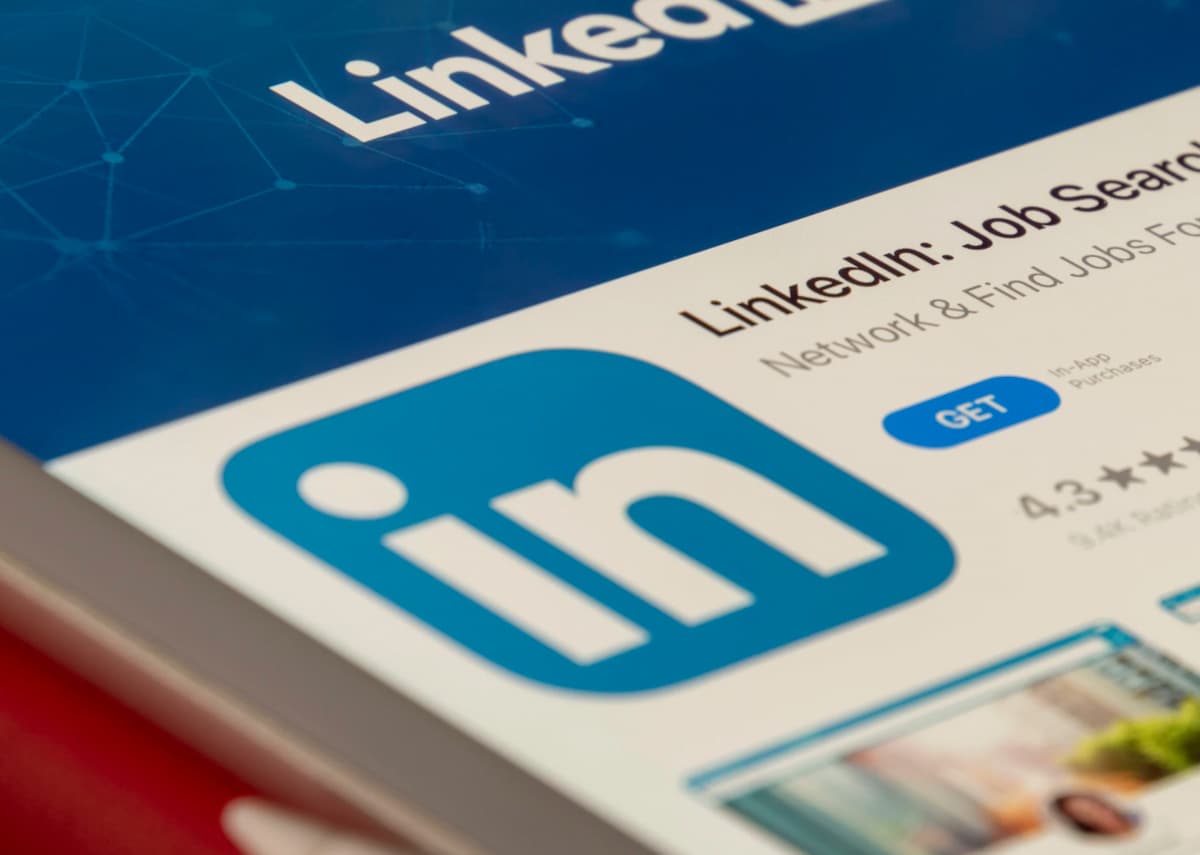 Fake LinkedIn profiles